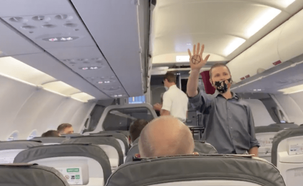 Extinction Rebellion hindert Flugzeuge am Abheben