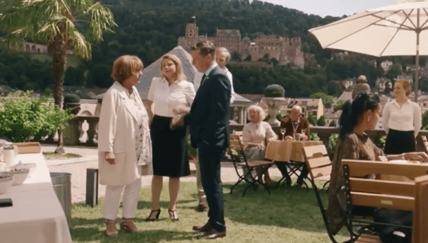 Deutschlandfahne: Ab in den Müll