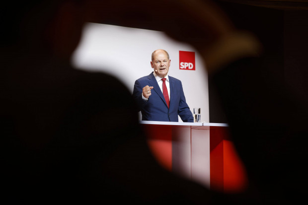 Der eiserne Olaf oder „Getreuer Parteisoldat“