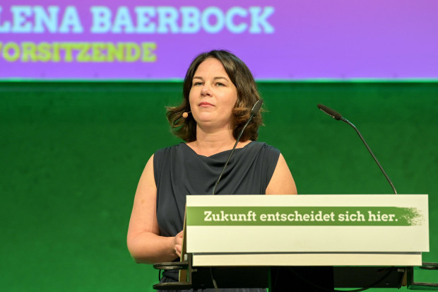 Neues Baerbock-Rätsel: Ein anderer promovierte mit ihrem Doktor-Thema