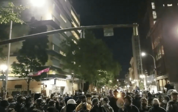 In Portland feiert die Antifa einen politischen Mord