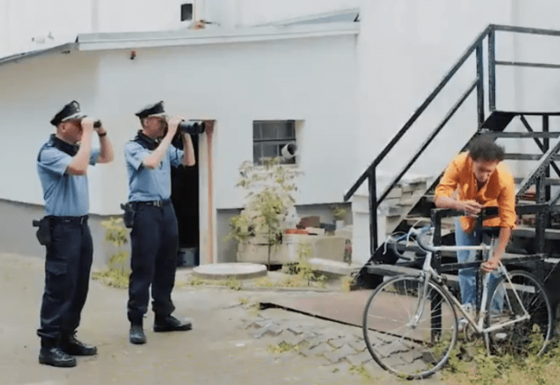 Mit Rundfunkgebühren gegen „Bullenschweine“