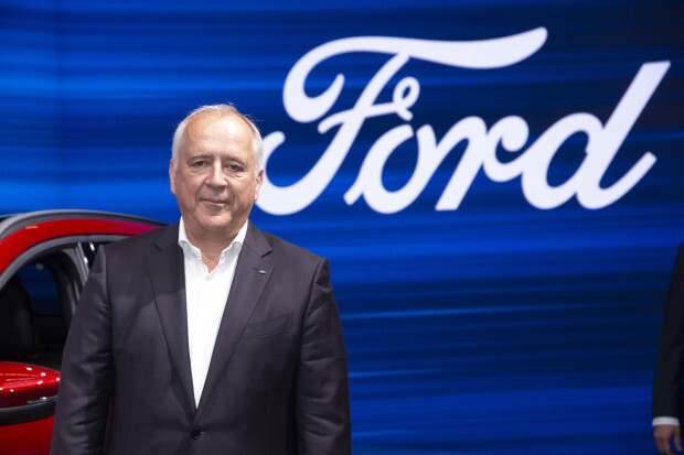 Ford-Deutschland-Chef: „Hier wird mit Gewalt der Verbrennungsmotor ins Aus gedrängt“