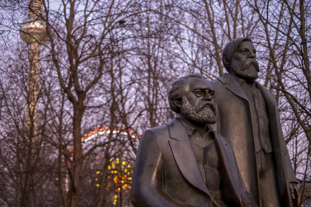 Schaut auf diese Stadt