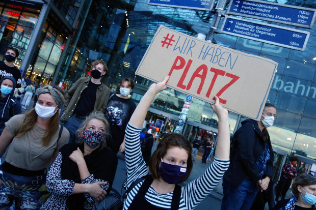 Wer alle Menschen in Not aufnehmen will, muss erklären, wie das gehen soll