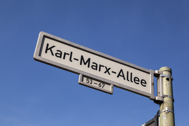 Der Antisemit Marx soll aus dem Stadtbild verschwinden