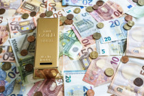 Goldrally – Dax und Wall Street nach Stabilisierung mit Wochengewinnen – Lufthansa kündigt Stellenabbau an