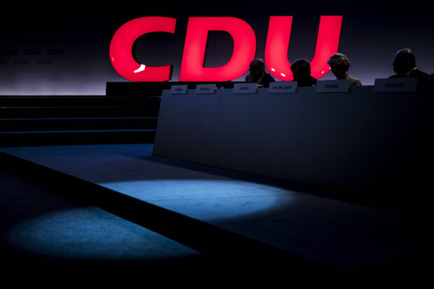 Die Corona-Politikkrise treibt Regierung vor sich her und SPD gegen CDU