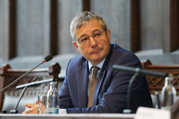 Eine Kleinstadt in Angst? Oder überängstliche Provinzler?