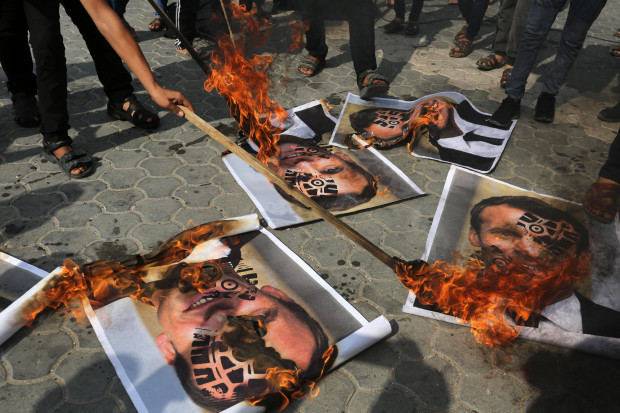 Täter-Opfer-Umkehr: Medien zu Macron, Erdogan & Charlie Hebdo