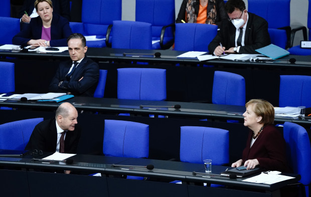 Mehr als eine Milliarde Euro für den Kampf gegen Rechts