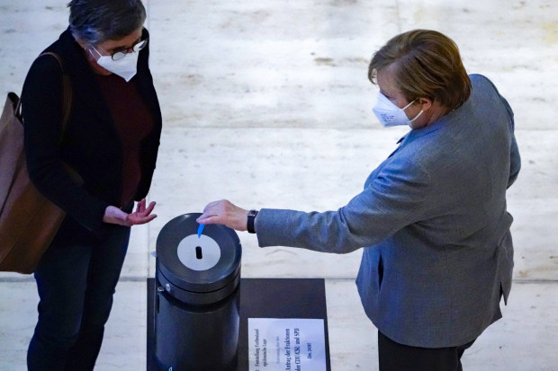 Bevölkerungsschutzgesetz: Wie Fraktionen und Einzelabgeordnete abgestimmt haben