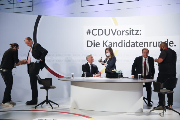 Merz, Laschet und Röttgen debattieren: Zu Weihnachten doch noch Dreieinigkeit