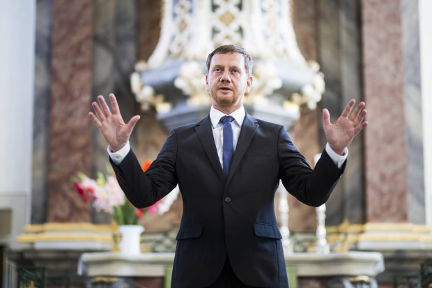 Maria und Josef allein zu Haus? Plump und peinlich im Corona-Kampf