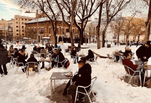 Madrids wunderbar chaotisches Schnee-Management