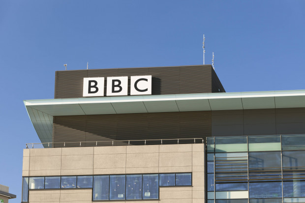 BBC stellt Programm auf Homeschooling um – beim ÖRR läuft nur Pilawa