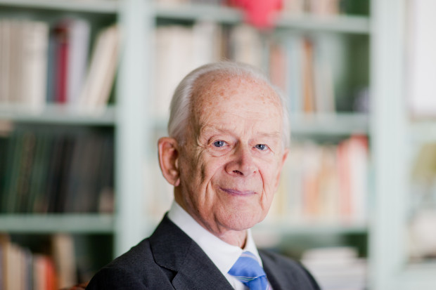 Zum Tode von Mainhardt Graf Nayhauß