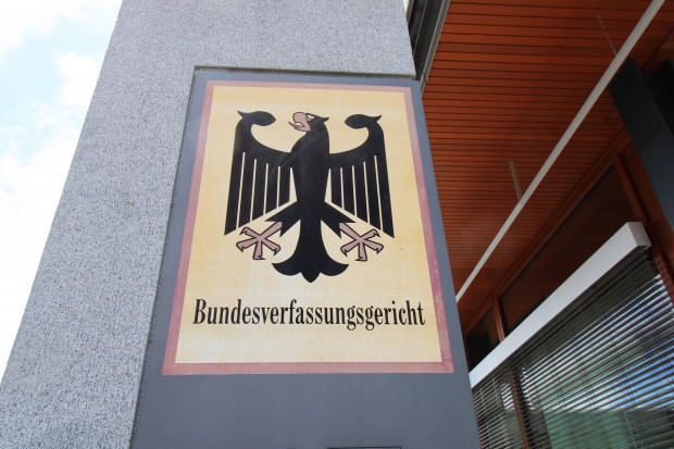 Bundesverfassungsgericht stoppt das Ja des Bundestags zur EU-Schuldenunion