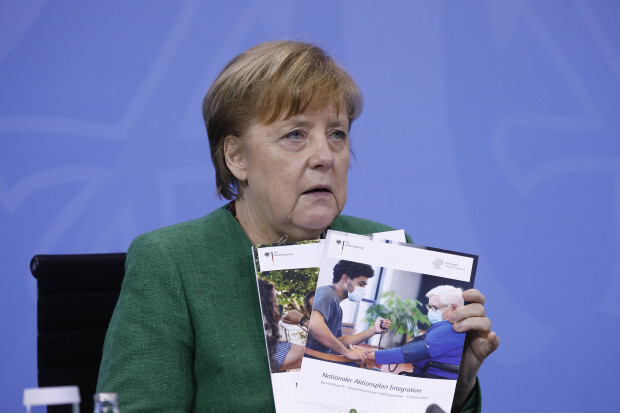 Merkel will angeblich Millionen nach Deutschland drängender Afghanen nicht aufnehmen