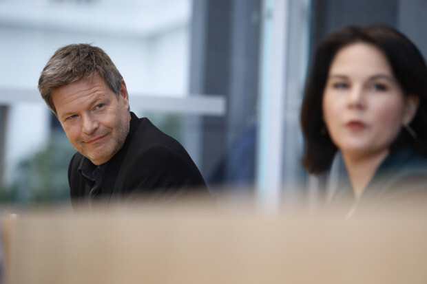 Bettina Gaus beim Königsschach zwischen Baerbock und Habeck