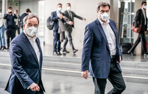 Perfekte Inszenierung als Ablenkung von Entmachtung der Länder