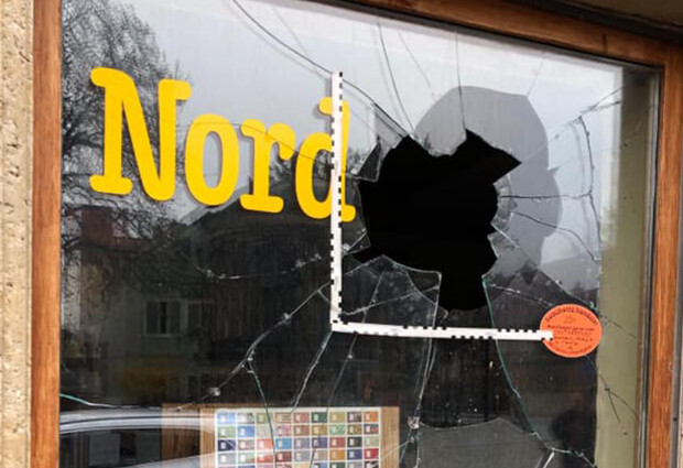 Anschlag auf „umstrittene“ Buchhandlung in Dresden