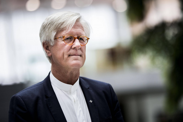 Bedford-Strohm gegen die Antifa-Flagge – aber nicht gegen die Antifa auf seinem Schiff