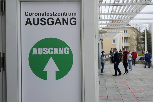 Bundesregierung lässt Testfirmen auf Kosten sitzen – Mittel kurz nach Ostern ausgeschöpft