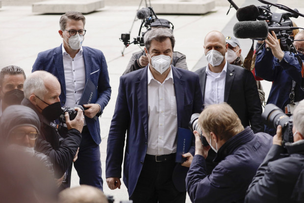 Söder vs. Laschet: Kandidatenshow zur Ablenkung von der Bundesermächtigung