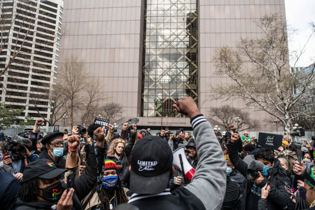 Derek Chauvin schuldig gesprochen – inmitten aufgeheizter Stimmung