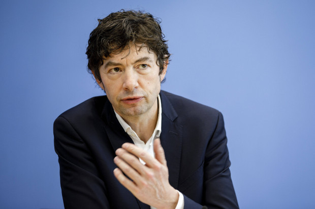 Streit um PCR-Test: Drosten soll vor Gericht ein weiteres Gutachten einreichen