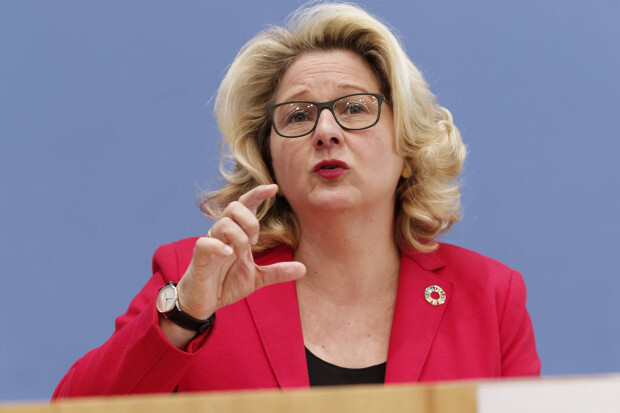 Svenja Schulze hat jetzt einen Vorwand für neuen Klimaschutz-Aktionismus