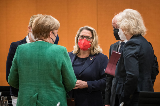 Merkel-Regierung peitscht verschärftes Klimagesetz im Galopp durchs Kabinett