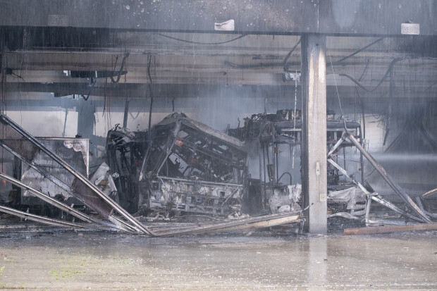 Großbrand in einem Depot für Elektrobusse in Hannover