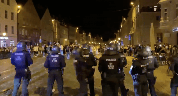 Wieder eine Krawallnacht – diesmal in Augsburg