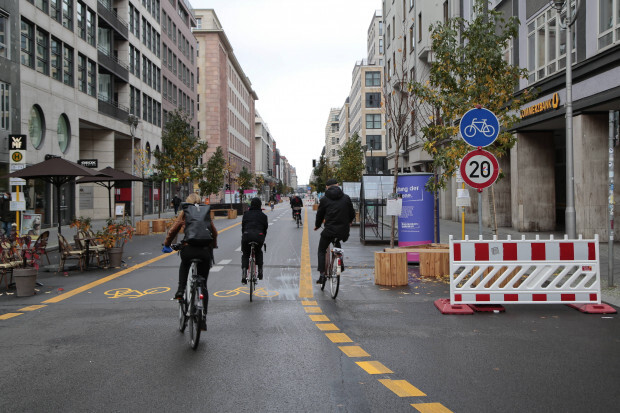 Die autofreie Stadt als Symbol und Experiment