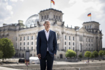 Minister der Finanzen Olaf Scholz weiß nicht, was ein Liter Sprit kostet