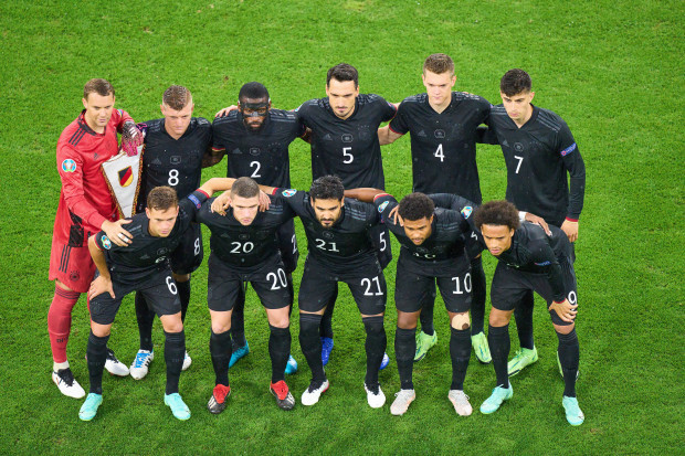 „Die Mannschaft“ kündigt Geste für Black-Lives-Matter an: Für wen kniet ihr eigentlich?