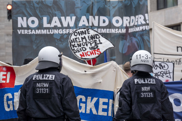 Der (Alb-)Traum von der polizei- und soldatenbefreiten Zone