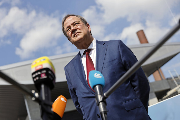 SPD ist empört über den „Tabubruch“ von Armin Laschet