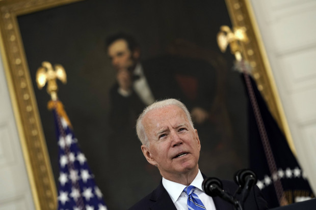 Weißes Haus arbeitet mit Facebook zusammen um „Desinformation“ zu „markieren“