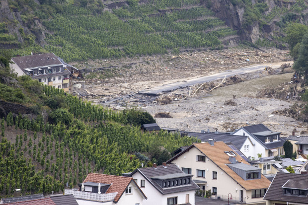 Rheinland-Pfalz nach der Flut: Erosion auf dem Acker und im Staat 