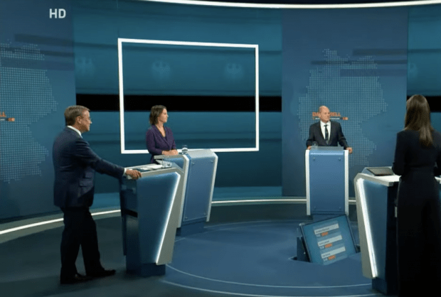 Das Wahl-Triell: Die brüchige Fassade des Olaf Scholz