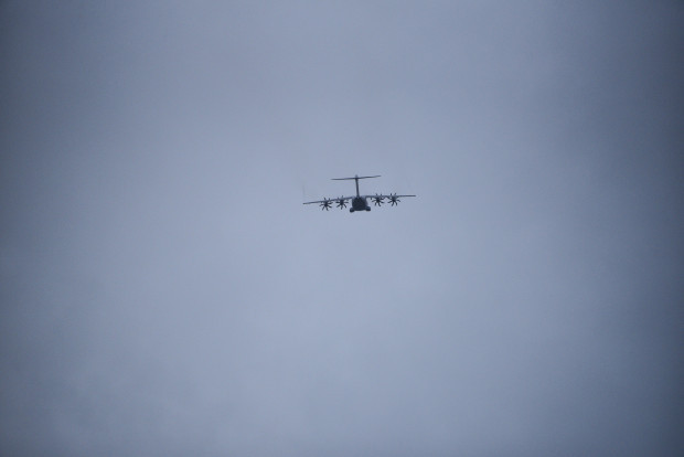 Taliban haben Flughafen abgeriegelt: Die Bundeswehr-Flieger sind da – aber es ist zu spät