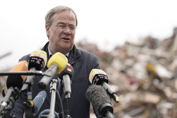 Plagiatsjäger Weber macht Laschet nun doch Vorwürfe