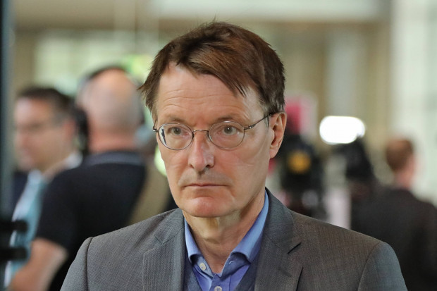 Karl Lauterbach ohne Maske im Bundestag