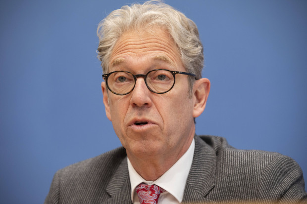 Kassenärzte-Chef fordert Aufhebung aller Corona-Maßnahmen