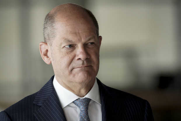 Offensichtliche Skandale belasten den SPD-Kanzlerkandidaten nicht