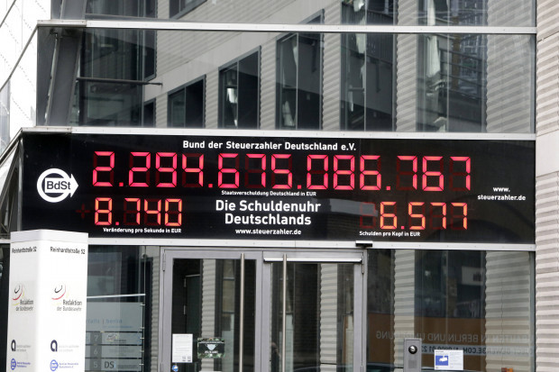 Die tatsächliche Staatsschuld ist mehr als doppelt so hoch wie die explizite