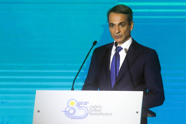Mitsotakis berichtet von Rekordwachstum und will Schlepperringe zerschlagen